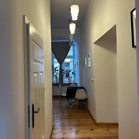 Rynek 5 Stara Winiarnia Apartment *